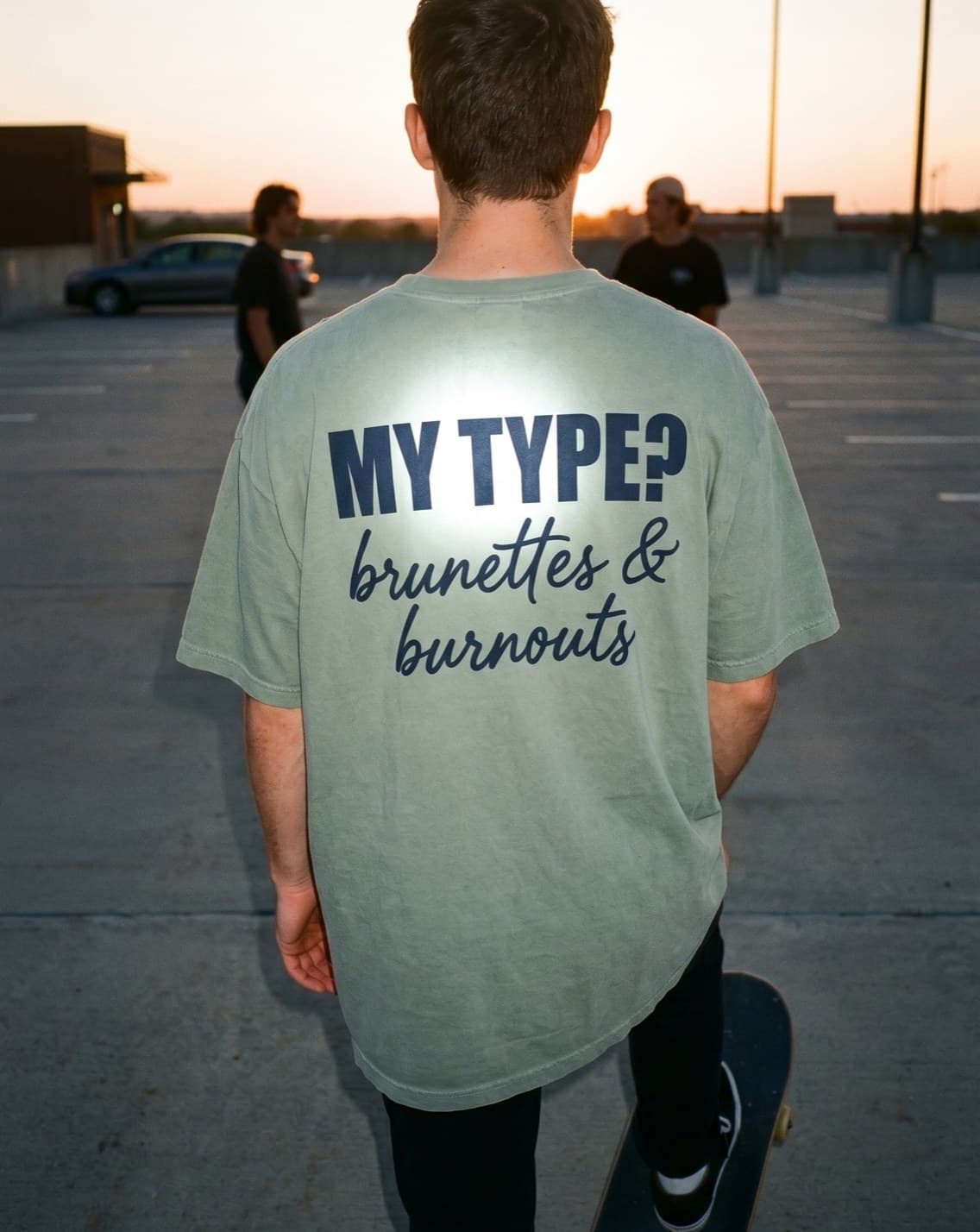 Back view of the "MY TYPE? brunettes & burnouts" tee